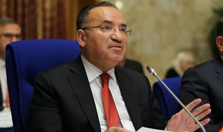 Adalet Bakanı Bekir Bozdağ'a 2011'deki açıklamaları hatırlatıldı: 'O sözler o dönemde söylenmiş sözler...'