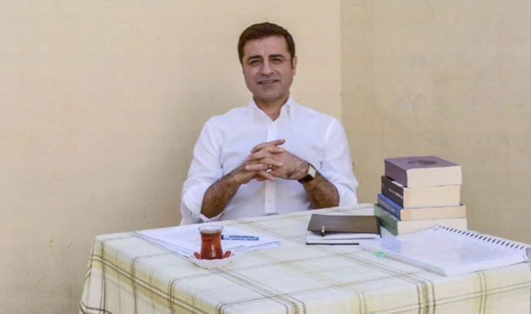 Demirtaş'tan ziyaret açıklaması: Beni değil jetle Diyarbakır’a, mekikle Mars’a da götürseler durum değişmez