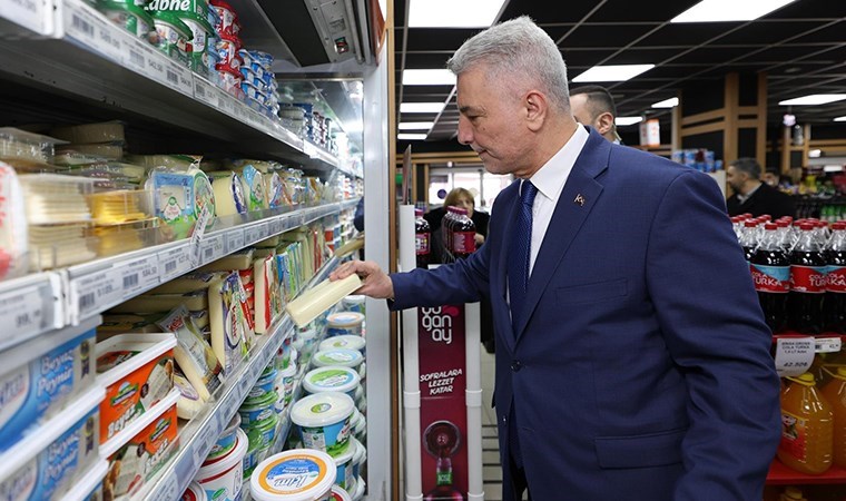 BOYKOTU DELMEK İÇİN ALIŞVERİŞE ÇIKAN TİCARET BAKANI BOLAT'A, CHP'DEN İLK YANIT: 'RUHSAR HANIM'I ÇAĞIRIN DA BAKANLIĞA BİR DEZENFEKTAN ALIN!'
