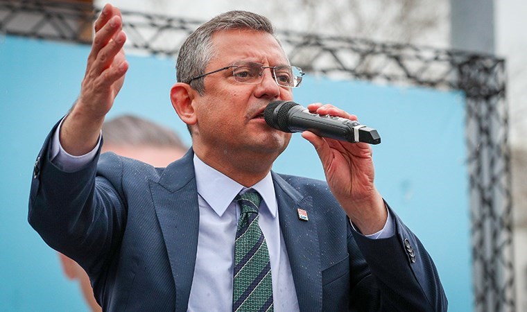 Özgür Özel: Hatay'ın iradesine sahip çıkmak isteyen herkesi barışçıl ve anayasal hak arayışı için YSK önüne çağırıyorum.