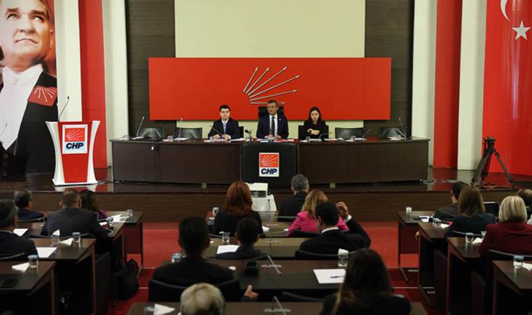 Özgür Özel'in A Takımı belli oldu: İşte CHP'nin yeni MYK üyeleri...