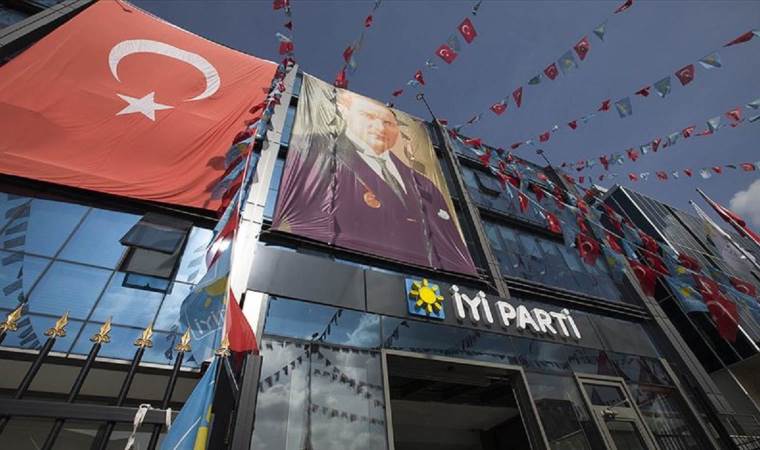 İYİ Partili Bahadır Erdem istifa ettiğini duyurdu!