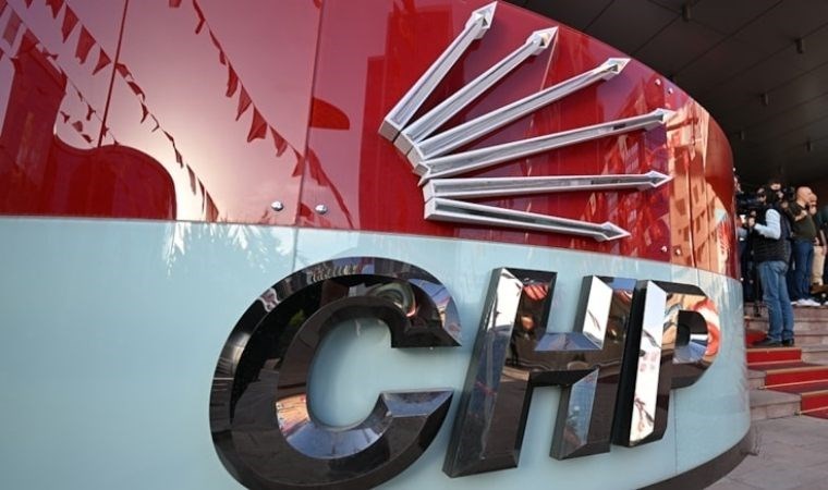 CHP Genel Başkan Yardımcısı Koza Yardımcı istifa etti...