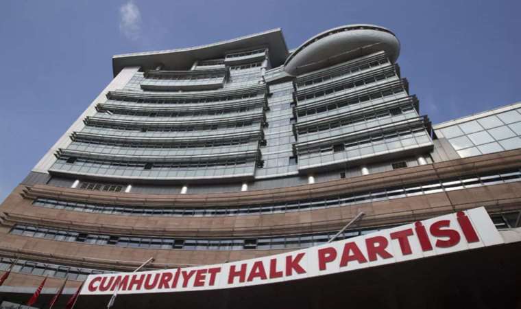 CHP'de kritik görevden almalar! İl başkanlarından tepki: Sanki domates alıyorlar..