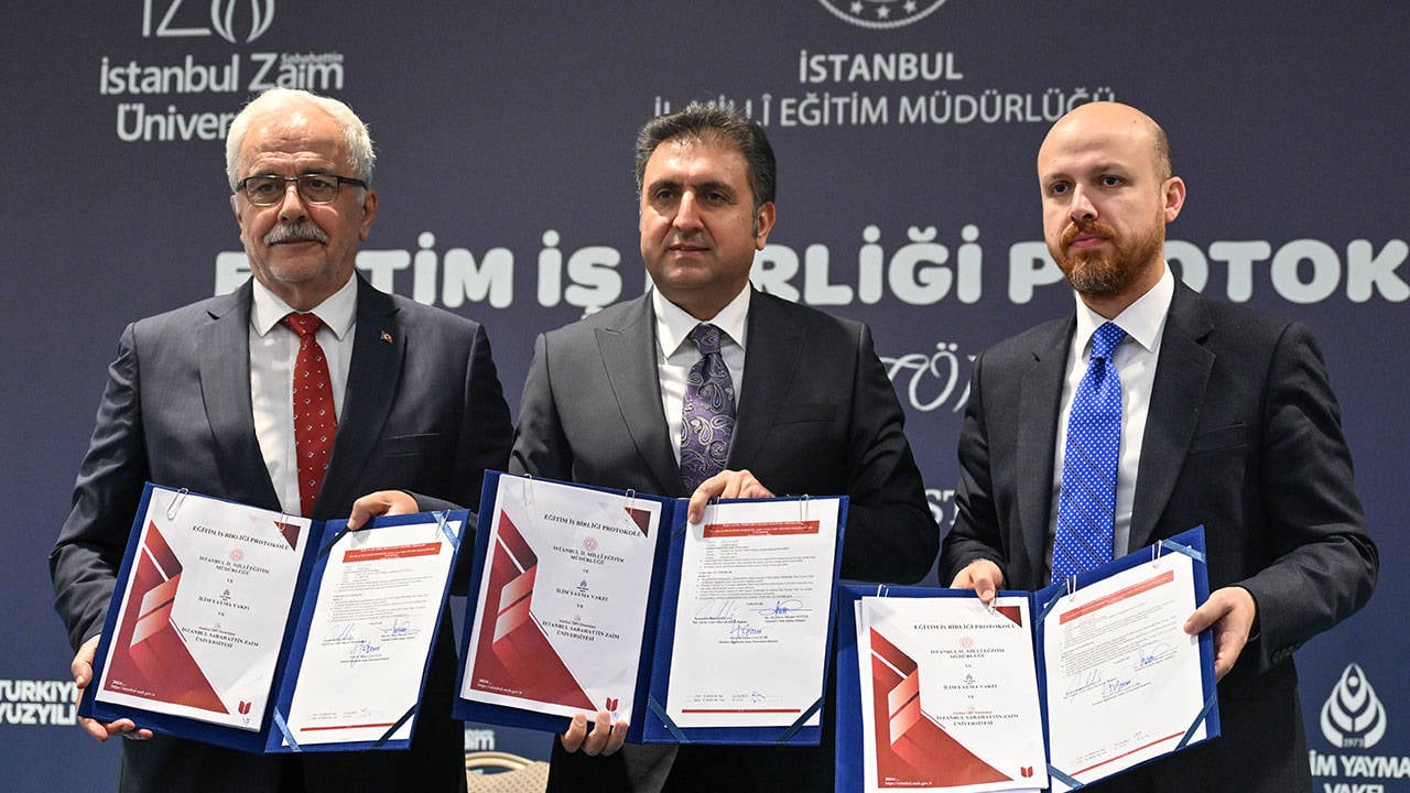 İl milli eğitim müdürlüğü ile İlim Yayma Vakfı arasındaki işbirliği protokolüne tepki: ‘Öğretmene hakaret’