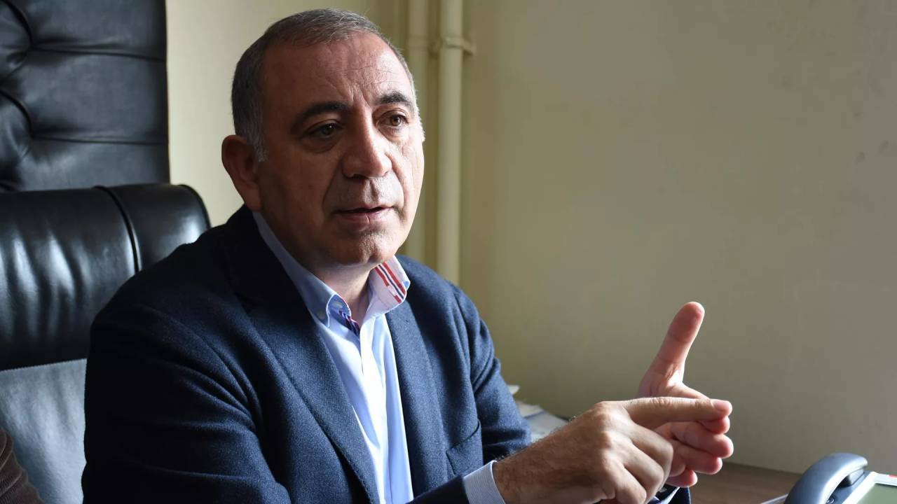Kayyum heyetindeki ayrılıklar sonrası Gürsel Tekin: 