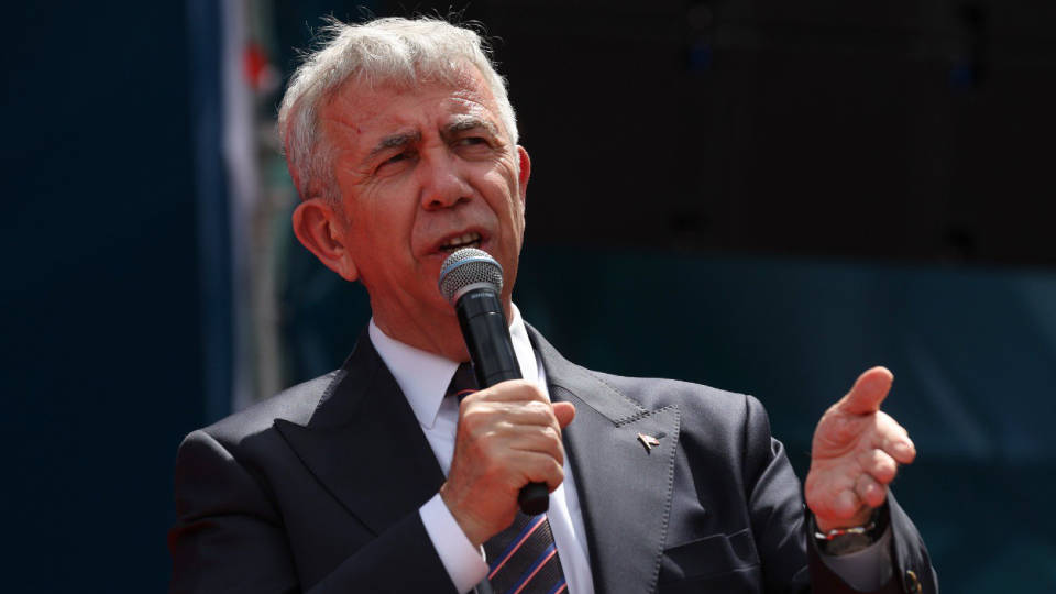 MANSUR YAVAŞ GÖREVE!