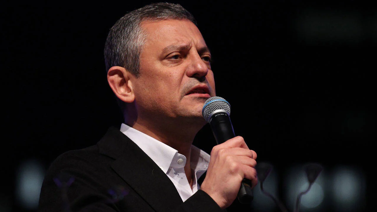 Özgür Özel'den 'Lozan' ve 'anayasa' mesajı: Sorumluluğu taşıyacaklar, o açıklamanın hesabını onlar verecek