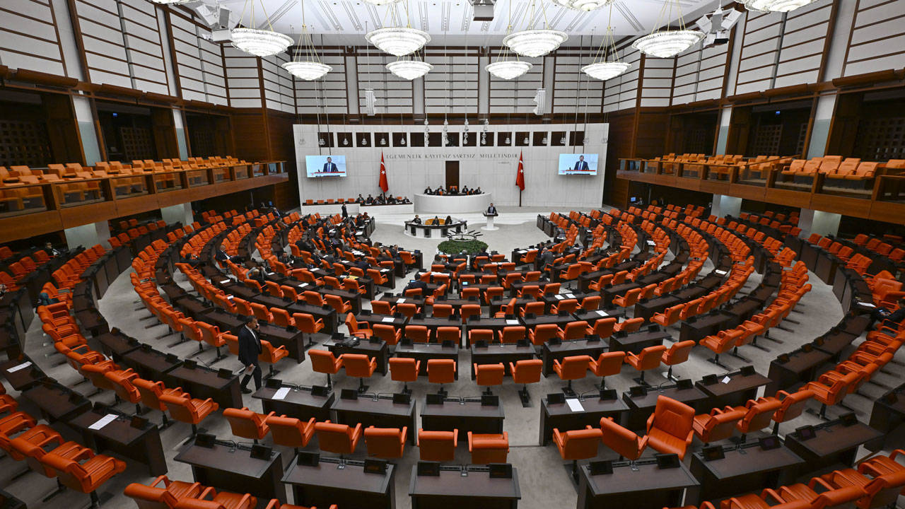 İktidar geri adım attı, iklim kanunu teklifi geri çekildi