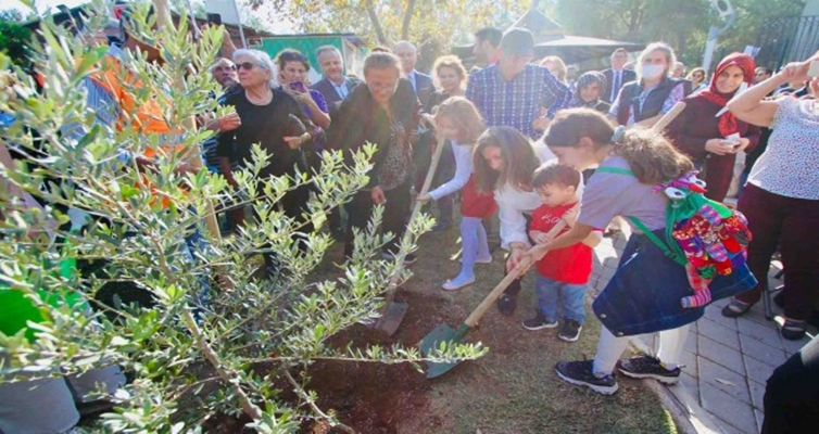 TOHUMLAR ATADAN BOHÇA KARŞIYAKA’DAN
