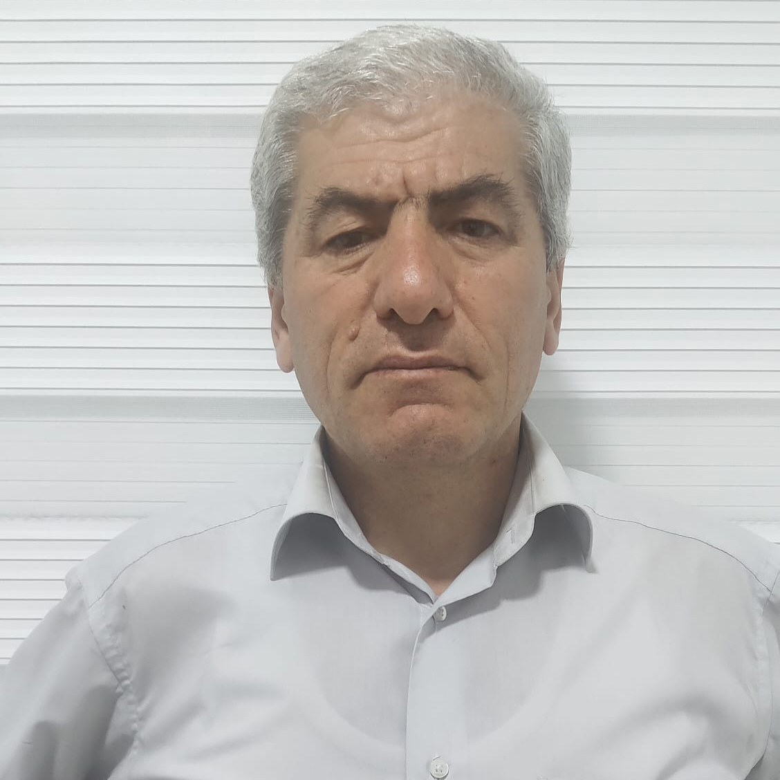 KISKANILACAK KADAR ACİZSİNİZ..!